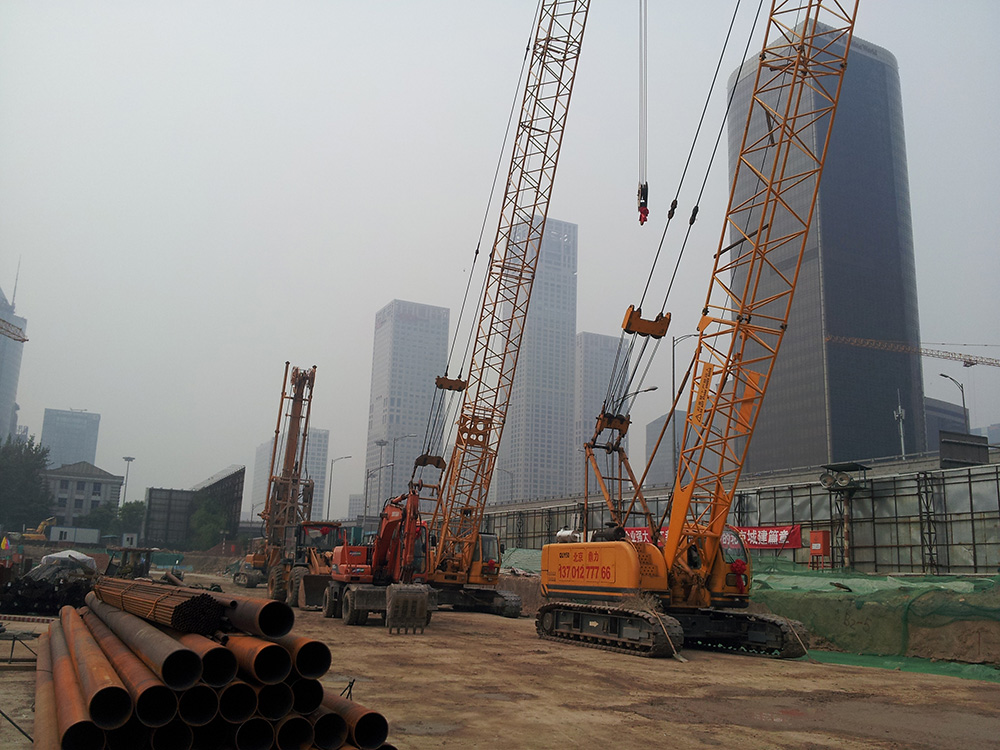 北京市CBD交通大厅地下连续墙工程